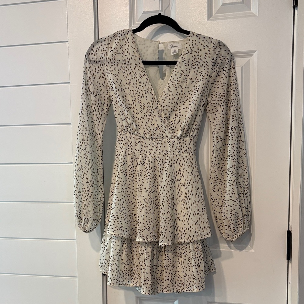 Chic Long Sleeve Cream and Black Dress